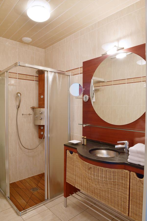 B&B Domaine De La Corbe Bournezeau Экстерьер фото