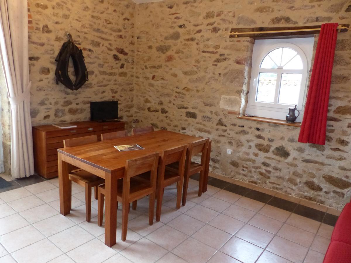 B&B Domaine De La Corbe Bournezeau Экстерьер фото