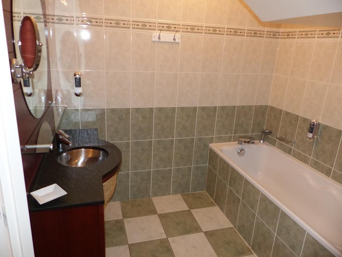 B&B Domaine De La Corbe Bournezeau Экстерьер фото