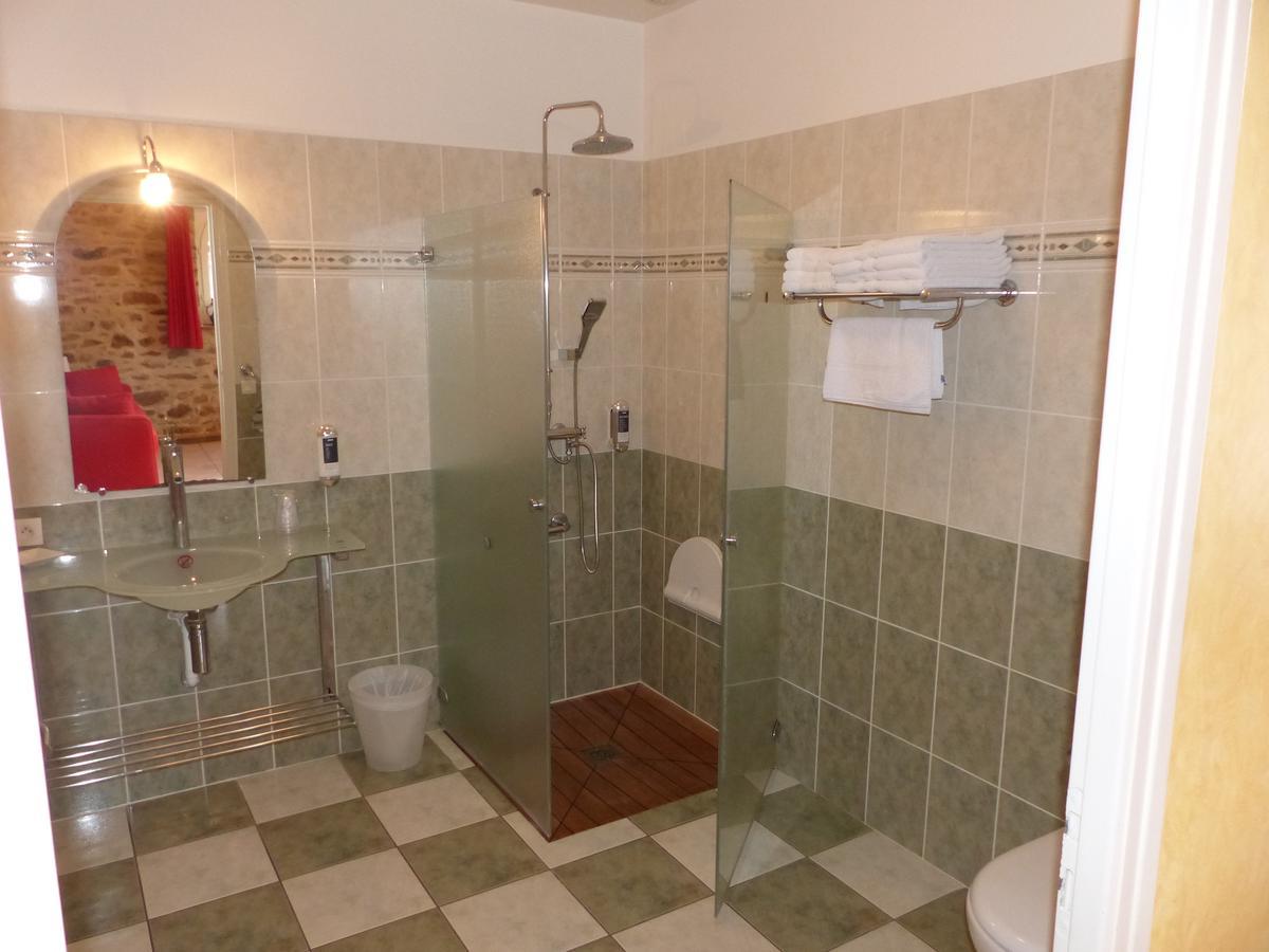 B&B Domaine De La Corbe Bournezeau Экстерьер фото