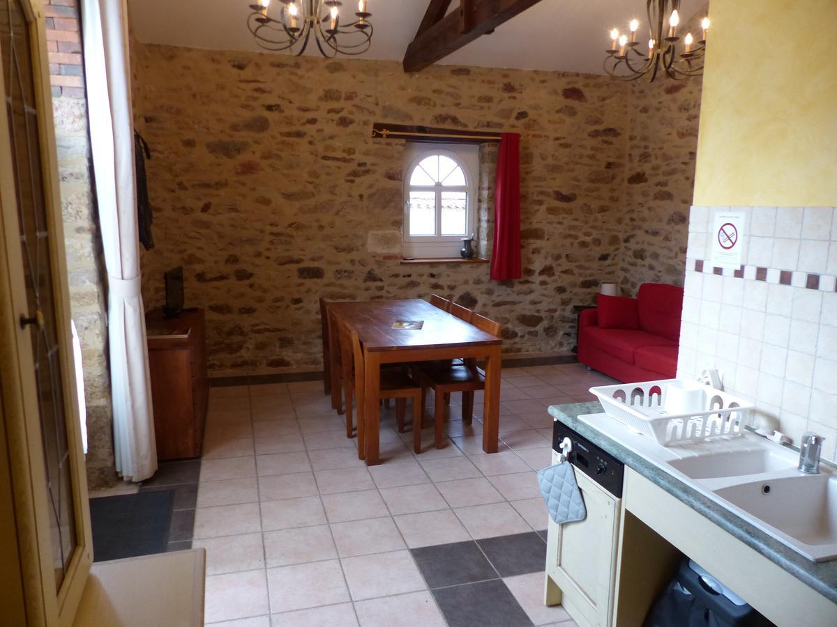 B&B Domaine De La Corbe Bournezeau Экстерьер фото
